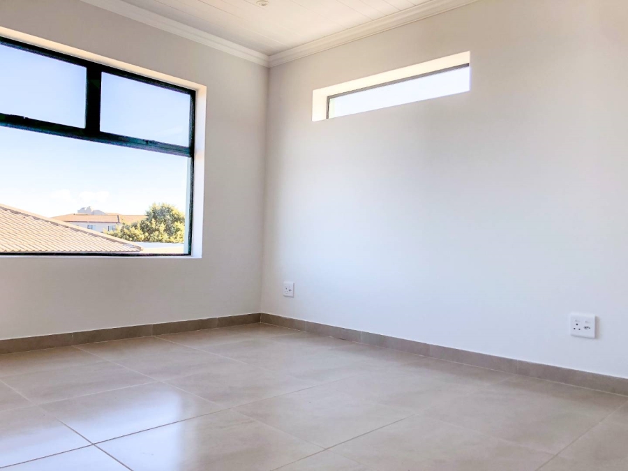 To Let 3 Bedroom Property for Rent in Dana Bay Western Cape